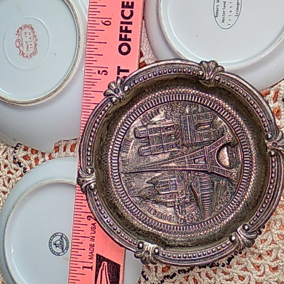 ⚜️ Vintage Eiffel Tower Pewter Plate Miniature  4" - Picture 2 of 16